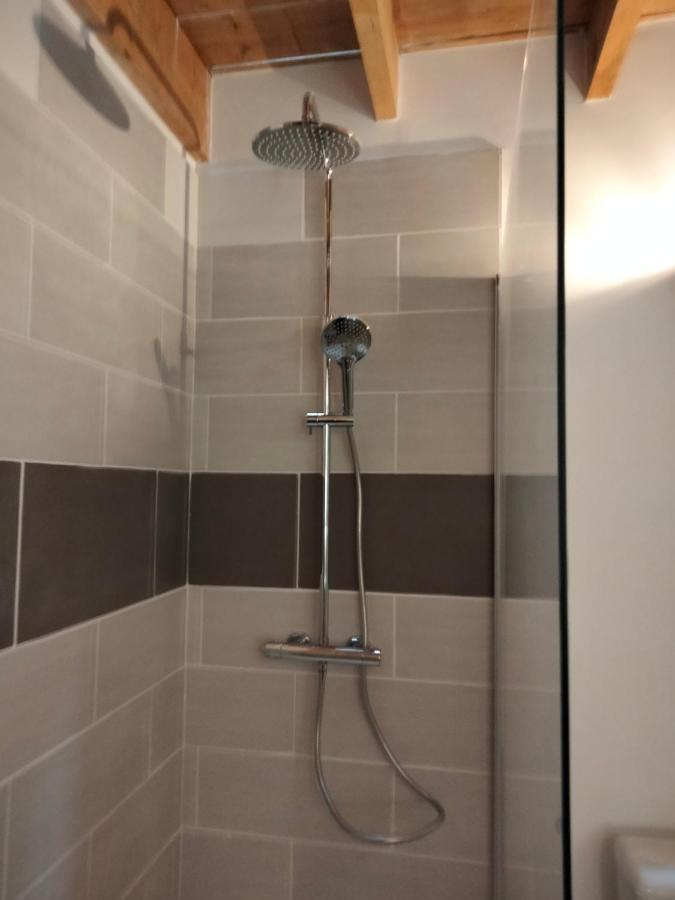La Grange De Sabatas Hotel Chomérac Eksteriør billede